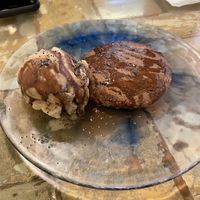 Cookie with chocolate-peanut ice cream at La Encomienda in Madrid