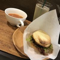 Soup, gingerale and vegan sandwich at Kome-hana Bakery - Ocome Bakery in Nagoya