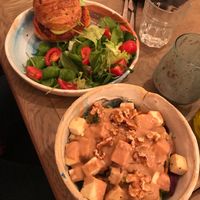 Vegan burger and Thai salad at Manna Manna in Brasov