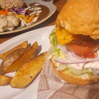 Classic burger at Mr. Farmer - Omotesando in Tokyo