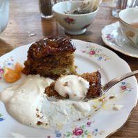 Kukicha and orange cake at Les 4 Jeudis in Brussels