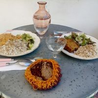 Plato principal at Sare & The in Sare