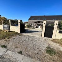 Entrance. at Mostarlic in Bouconville