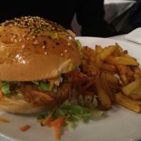 Burger de tempeh at La Salamandre in Etretat