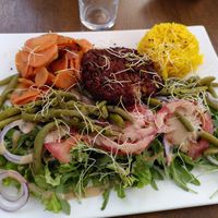 Assiette veggie at La Salamandre in Etretat