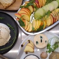 vegan cheese workshop at Végétalise-toi in Paris