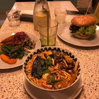 I had the left dish, tempeh and wild Brokkoli on a carrot mash with a fresh salad, Taste Explosion and something i never had before! They also have vegan Ramen and burgers. at Veganic in Krakow