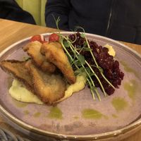 Oyster mushrooms chops on purée with roasted garlic #Veganuary at Veganic in Krakow