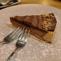 Snickers cake at Veganic in Krakow