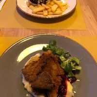 Boczniak i burger at Veganic in Krakow