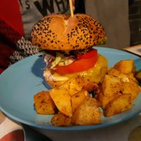 Main / Burger at Cookaluzka in Madrid