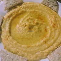 hummus at Cookaluzka in Madrid