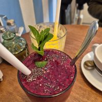 Raspberry etc smoothie at Veget in Prague