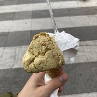 Pistachio and coconut at Gelateria Latteneve in Milan