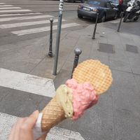 Pistacchio e fragola. Cono e biscotti vegani!! at Gelateria Latteneve in Milan