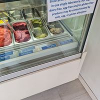 Vegan options at Gelateria Latteneve in Milan