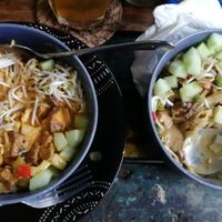 Red curry and green curry (already mixed) at Bali Eco Deli in Lembongan