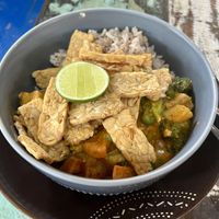 Phaenen red Curry mit Tempeh+Tofu   at Bali Eco Deli in Lembongan
