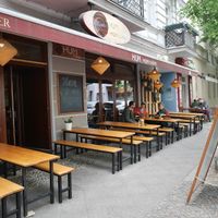 Outside at Hum Vegan Cuisine in Berlin