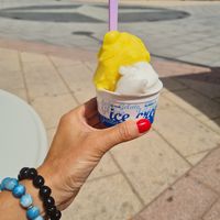 Saveur mangue et yogurt at Heladeria La Nativa in Fuerteventura