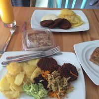 scalloped potatoes and patties at Great Bistro in Budapest