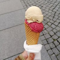 Walnuss, Kirsch-Marzipan at Kontor Eismanufaktur in Greifswald
