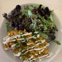 Mini portion of Mac and cheese with salad and sour cream (amazing) at O Xexexe in Costa Da Caparica