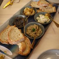 Tábua de Partilha at O Xexexe in Costa Da Caparica