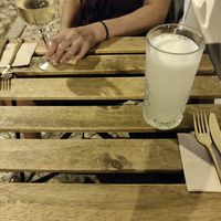 lemon juice and white wine at O Xexexe in Costa Da Caparica