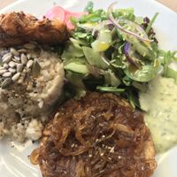 Hambúrguer Tempeh,arroz integral,patanisca de legumes  at Alfarroba Cafe in Albufeira