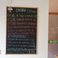 The menu of the day at Alfarroba Cafe in Albufeira
