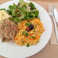 Tofu "scrambled eggs" with quinoa at Alfarroba Cafe in Albufeira