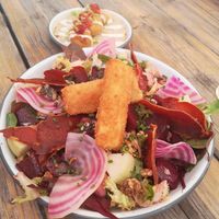 Salade fromage de chèvre at Monkey in Chamonix-mont-blanc