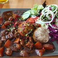 Tagesessen, V-Gulasch mit Semmelknödeln at Ich Bin So Frey in Landau