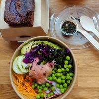 Vegan Poke Bowl and a vegan brownie at PiqNiq in Menorca