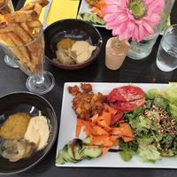 The vegan salad at Compose It in Narbonne