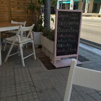 Small outdoor seating area  at Cocos Deli in Mallorca