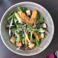 SALLAD with aspargus -and springtime greens at Restaurang Sand in Bastad