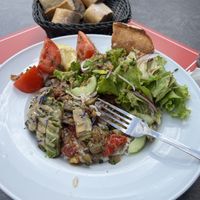 Vegan salad for lunch  at Food & Brew in Blois