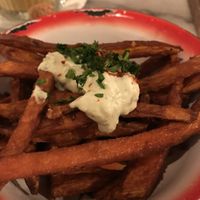 Fried sweet potatoes at Hummus in Delft