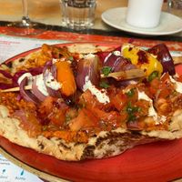 Roasted pepper and onion flatbread at Lounges - Nautico Lounge in Weymouth