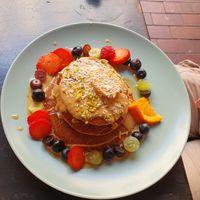 Pancake with fruit at Hommage in Cologne