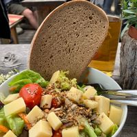 Salat mit Bergkäse / salad with mountain cheese 07/21 at Huendeleskopfhuette in Pfronten-kappel