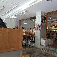 So much Kombucha! at Flourish 元禾食堂 - Yuán Hé ShíTáng in Taipei