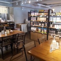 Inside at Flourish 元禾食堂 - Yuán Hé ShíTáng in Taipei