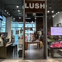   at LUSH - Terrasses in Marseille