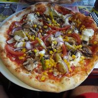 Vegan pizza (can't remember the name but it's something like "Varelara") at Le London in Calais