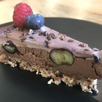 Raw blueberry vegan cake at AkoRepa in Presov