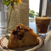 Gâteau renversé aux pêches et coco at Cafe Frida in Trois-rivieres