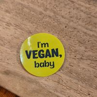 L'autocollant posé sur la planche de la pizza at Zizzi in St Andrews